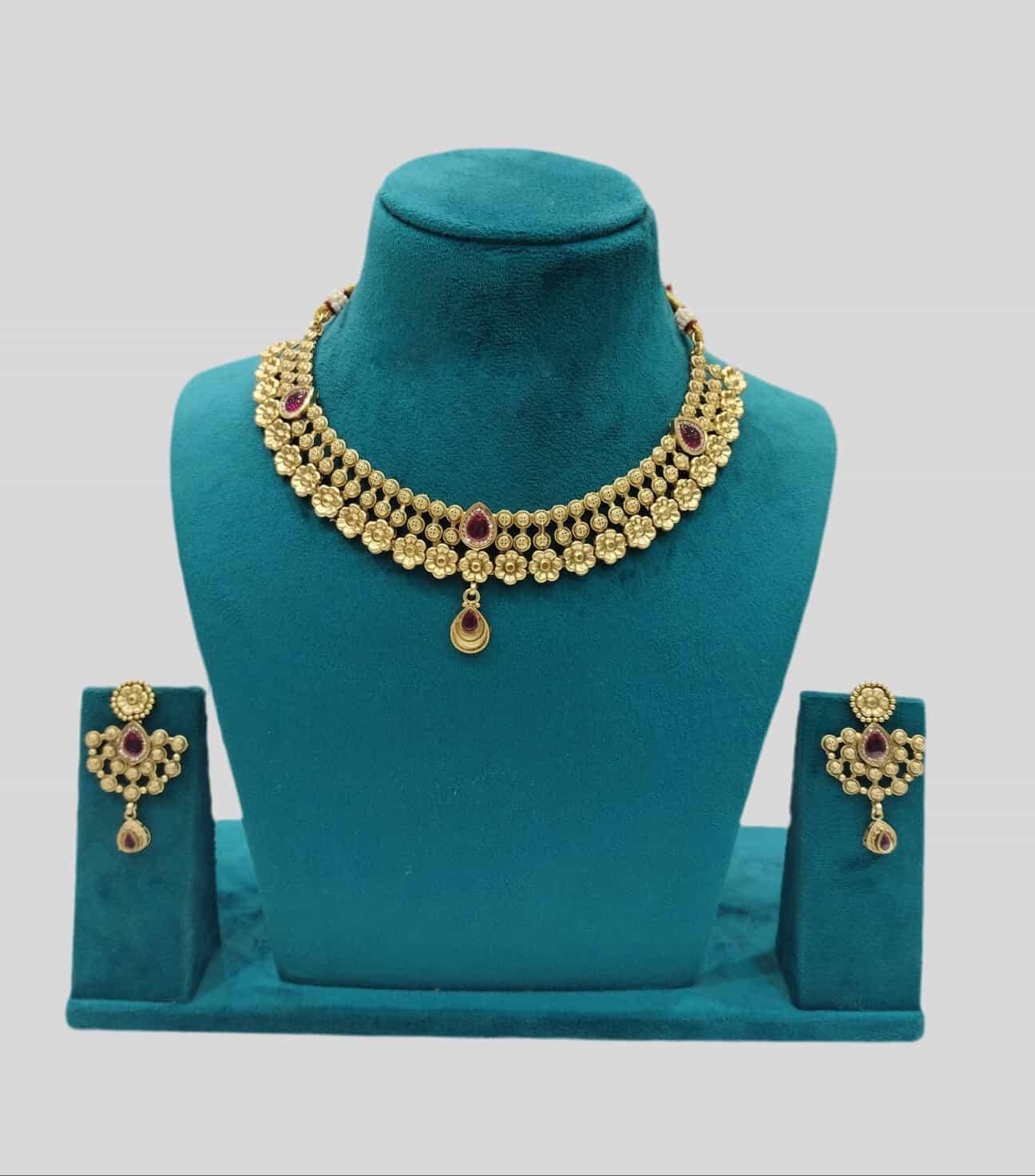 Antique Choker Set