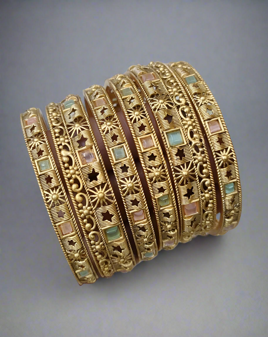 Antique Bangle 2/8